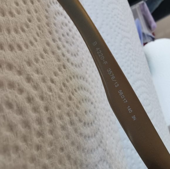 Burberry sunglasses - Picture 6 of 6